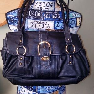 CHAPS PURSE LIKE NEW CONDITION